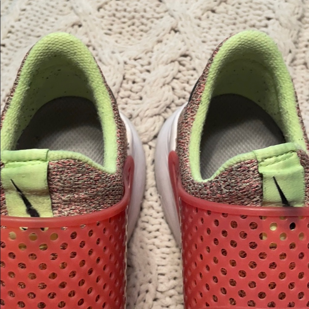 Nike woman’s Sock Dart sneakers - Picture 6 of 7